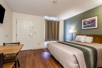 همتون استودیز فنیکس-وست