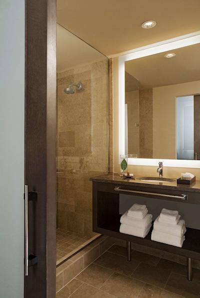 هیات ات اُلیو 8