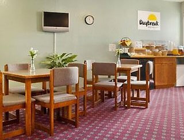 دز این چامبرلین/اُاکما