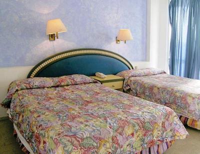 مارالیسا هتل اند بیچ کلوب