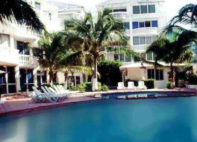 مارالیسا هتل اند بیچ کلوب