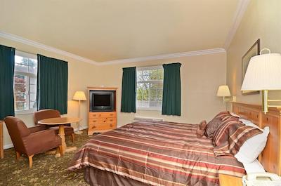 امریکاز بست والو این اند سویتز هالف مون ب