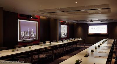 پولمن لندن اس تی پانکراس