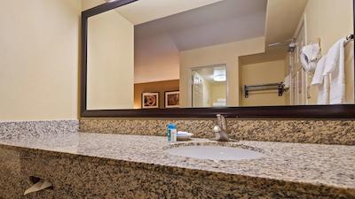 بست وسترن لویسویل ایست