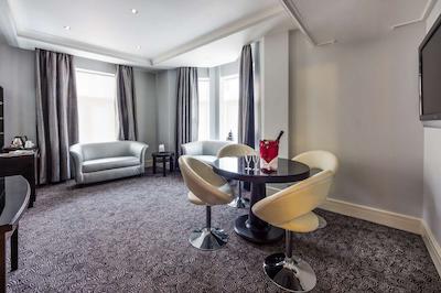 واشنتگن میفر