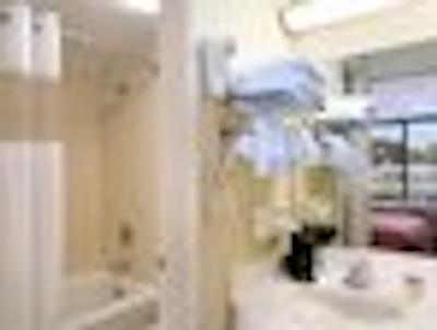 دز این کلومبوز-نرد فرت بنینگ-آیرپرت