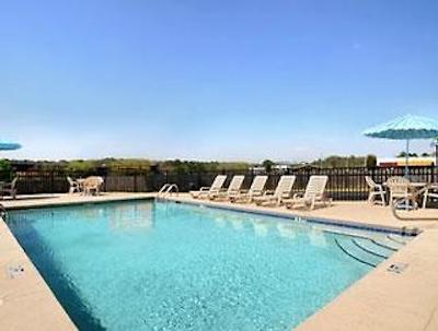 دز این کلومبوز-نرد فرت بنینگ-آیرپرت