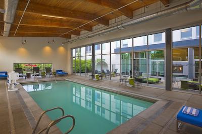 آلفت پرتلاند آیرپرت ات کاساد استیشن