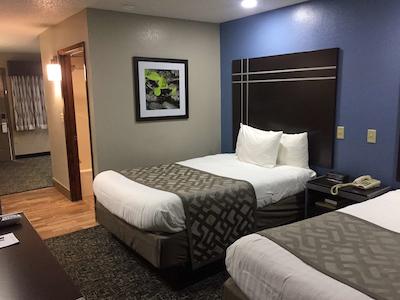 بست وسترن ریچلاند این اند سویتز