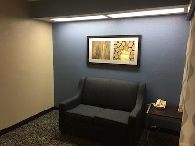 بست وسترن ریچلاند این اند سویتز