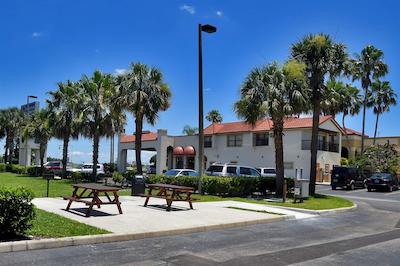 بست وسترن اُرلاندو ایست این اند سویتز