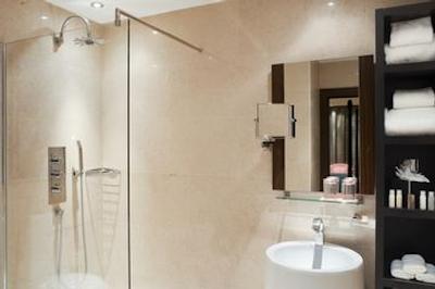 ایندیگو لندن-تاور هیل