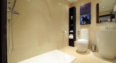 ایندیگو لندن-تاور هیل