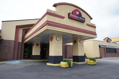 مانوسُن هتل ویرجینیا بیچ