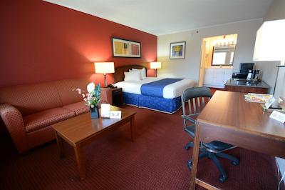 مانوسُن هتل ویرجینیا بیچ