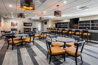 کلارین این اند سویتز نیر دونتون