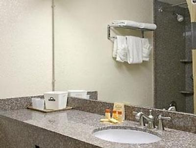 کلارین این اند سویتز نیر دونتون