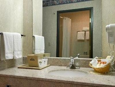 بمنت این اند سویتز اُفالن است لویز اریا