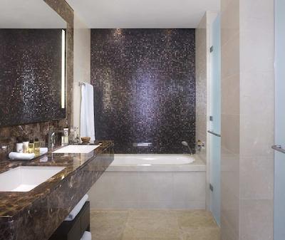 کنراد لندن اس تی جیمز