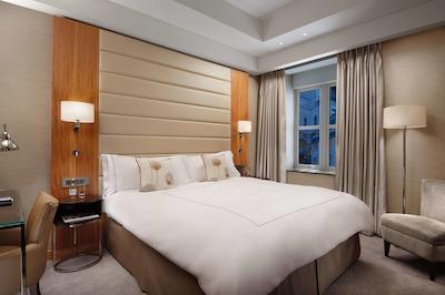 کنراد لندن اس تی جیمز