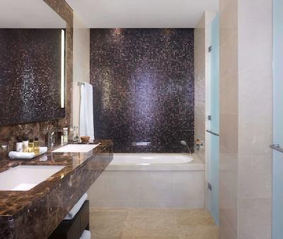 کنراد لندن اس تی جیمز