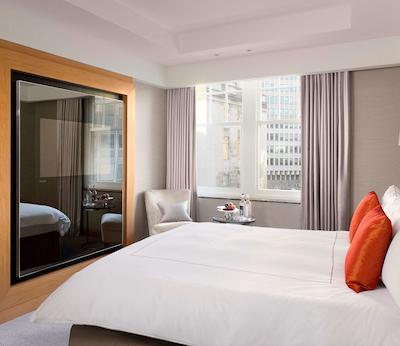 کنراد لندن اس تی جیمز