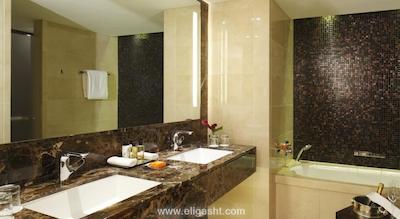 کنراد لندن اس تی جیمز