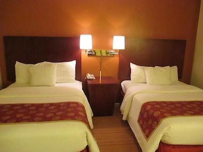 رد کارپت این اند سویتز