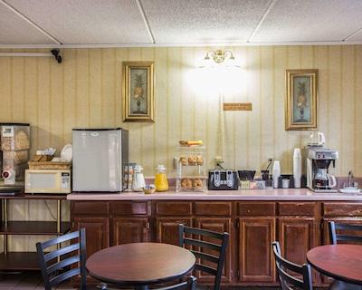 اکنو لج این اند سویتز