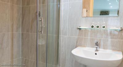 بیزواتر این