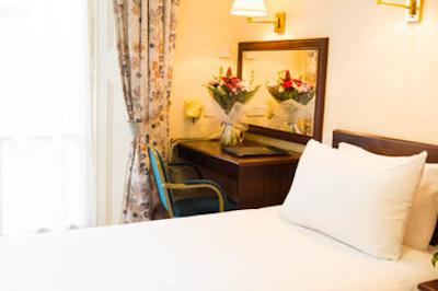 بیزواتر این