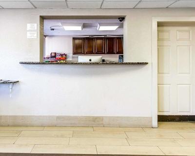 اکنو لج این اند سویتز بریکتون