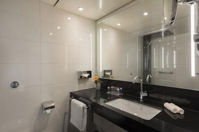 ماریتیم هتل کنیگسوینتر