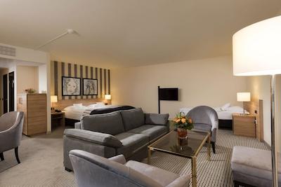 ماریتیم هتل کنیگسوینتر