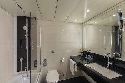 ماریتیم هتل کنیگسوینتر