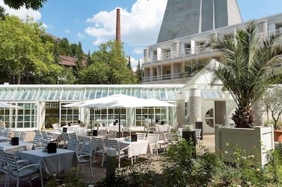 بست وسترن پرمیر پارختل باد مرجندیم