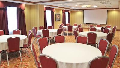 هامپتون این هامپتون-نوپرت نوز