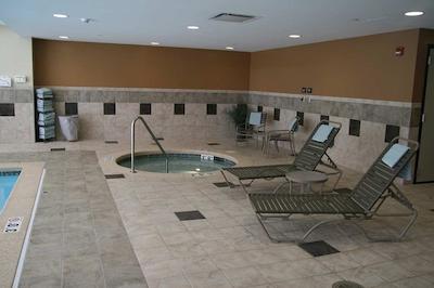 هامپتون این اند سویتز اُماها-دونتون