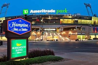 هامپتون این اند سویتز اُماها-دونتون