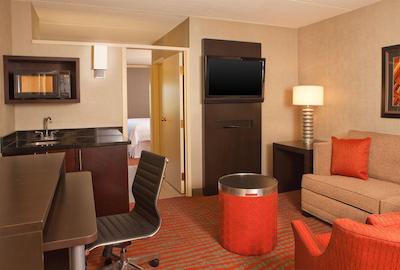 فور پوینتز بای شراتون میلواوکی نرد شر