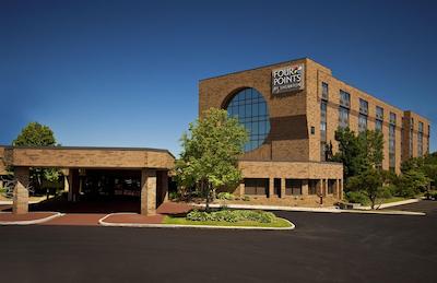 فور پوینتز بای شراتون میلواوکی نرد شر