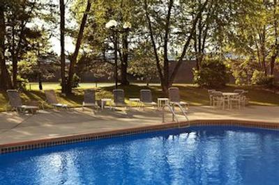 فور پوینتز بای شراتون میلواوکی نرد شر