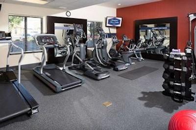 هامپتون این اند سویتز لاز وگاز اسود