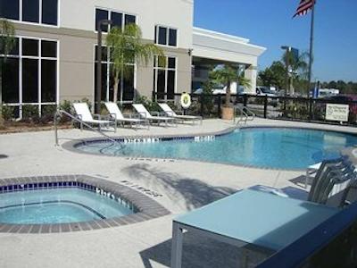 هامپتون این اند سویتز هوستون-بوش اینترکنتیننتال آیرپرت