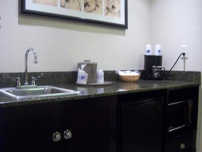 هامپتون این اند سویتز هوستون-بوش اینترکنتیننتال آیرپرت