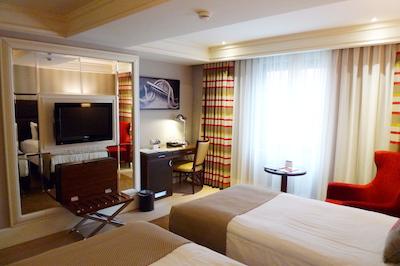 تایتانیک کامفورت شیشلی