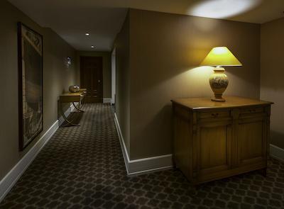 تایتانیک کامفورت شیشلی