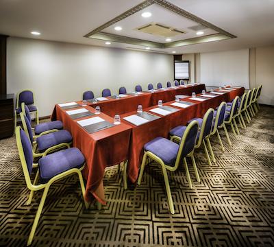 تایتانیک کامفورت شیشلی