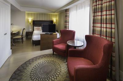 تایتانیک کامفورت شیشلی