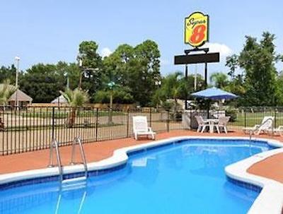 سوپر 8 بای ویندهام شروپرت